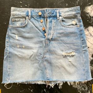 H&M Denim Skirt – Size 6